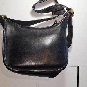 Vintage Coach handbag No E5B-9950